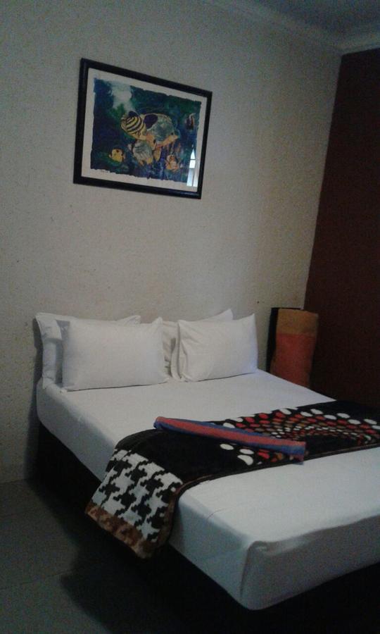 Royal Crown Guesthouse Johannesburg Exterior foto